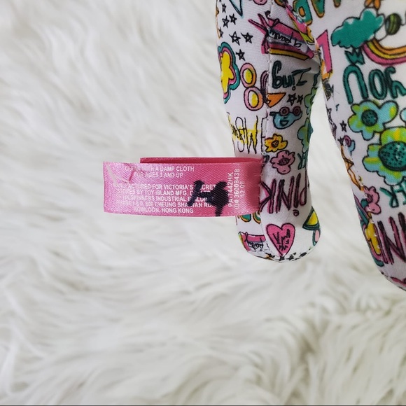 5/$25 Victoria’s Secret Pink Stuffed Graffiti Dog Collectable - Picture 5 of 7